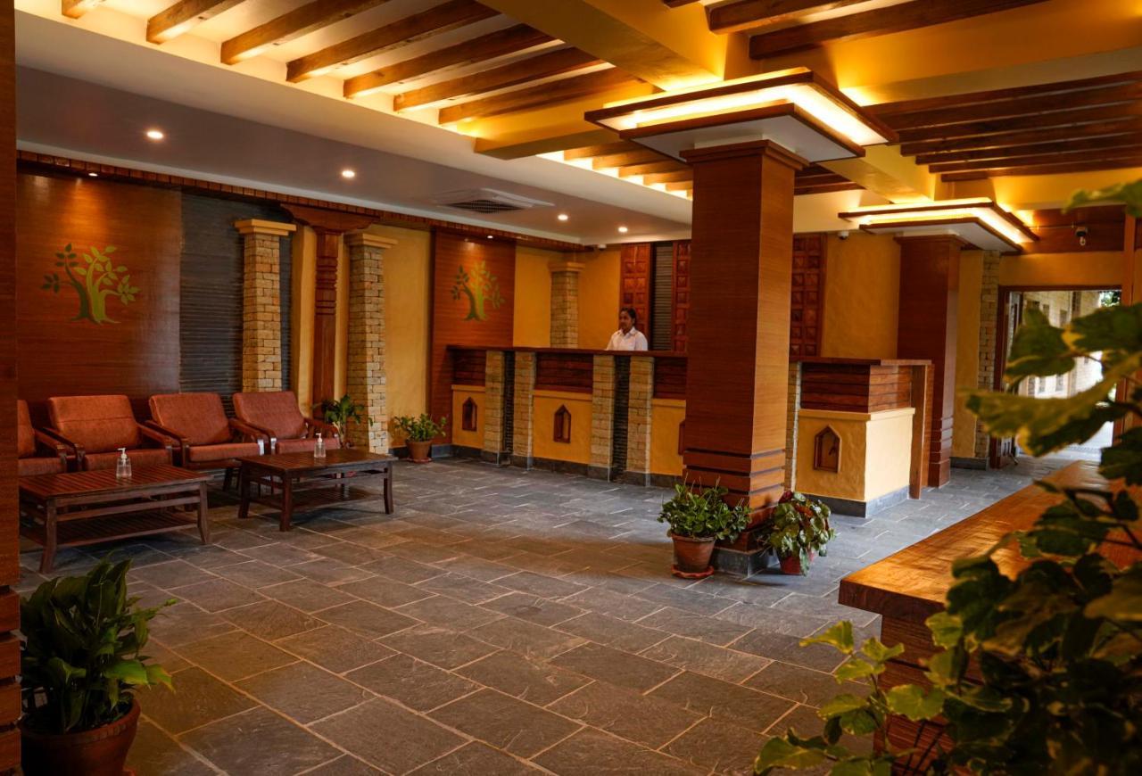 Bar Peepal Resort Ποκάρα Εξωτερικό φωτογραφία The lobby of the hotel