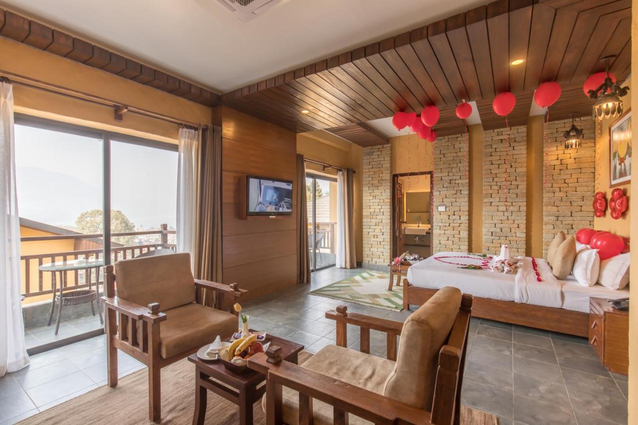 Bar Peepal Resort Ποκάρα Εξωτερικό φωτογραφία Deluxe Suite