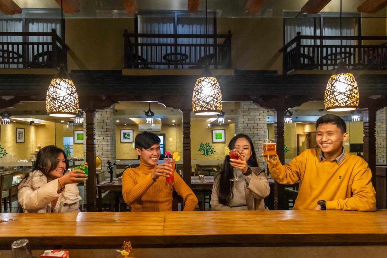Bar Peepal Resort Ποκάρα Εξωτερικό φωτογραφία A restaurant in Vietnam