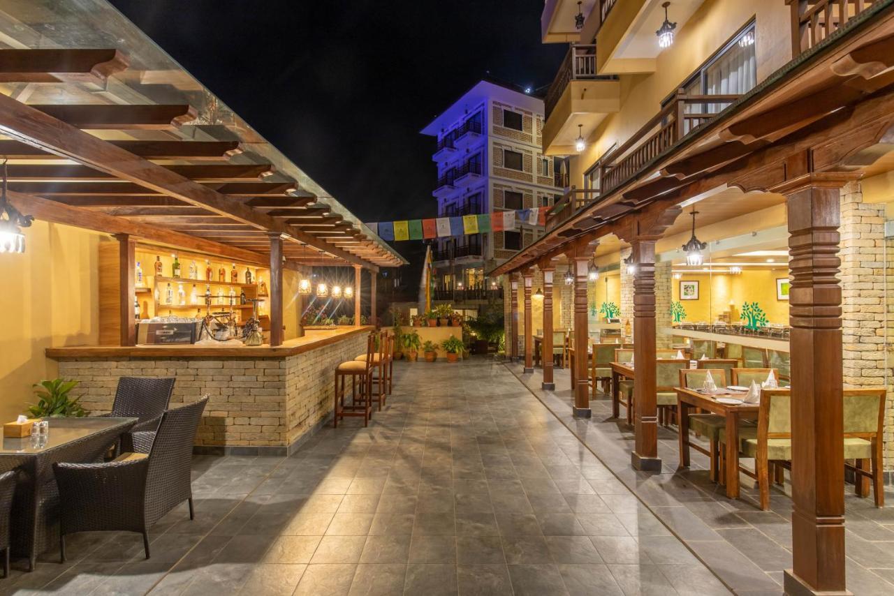 Bar Peepal Resort Ποκάρα Εξωτερικό φωτογραφία The Terrace at the hotel