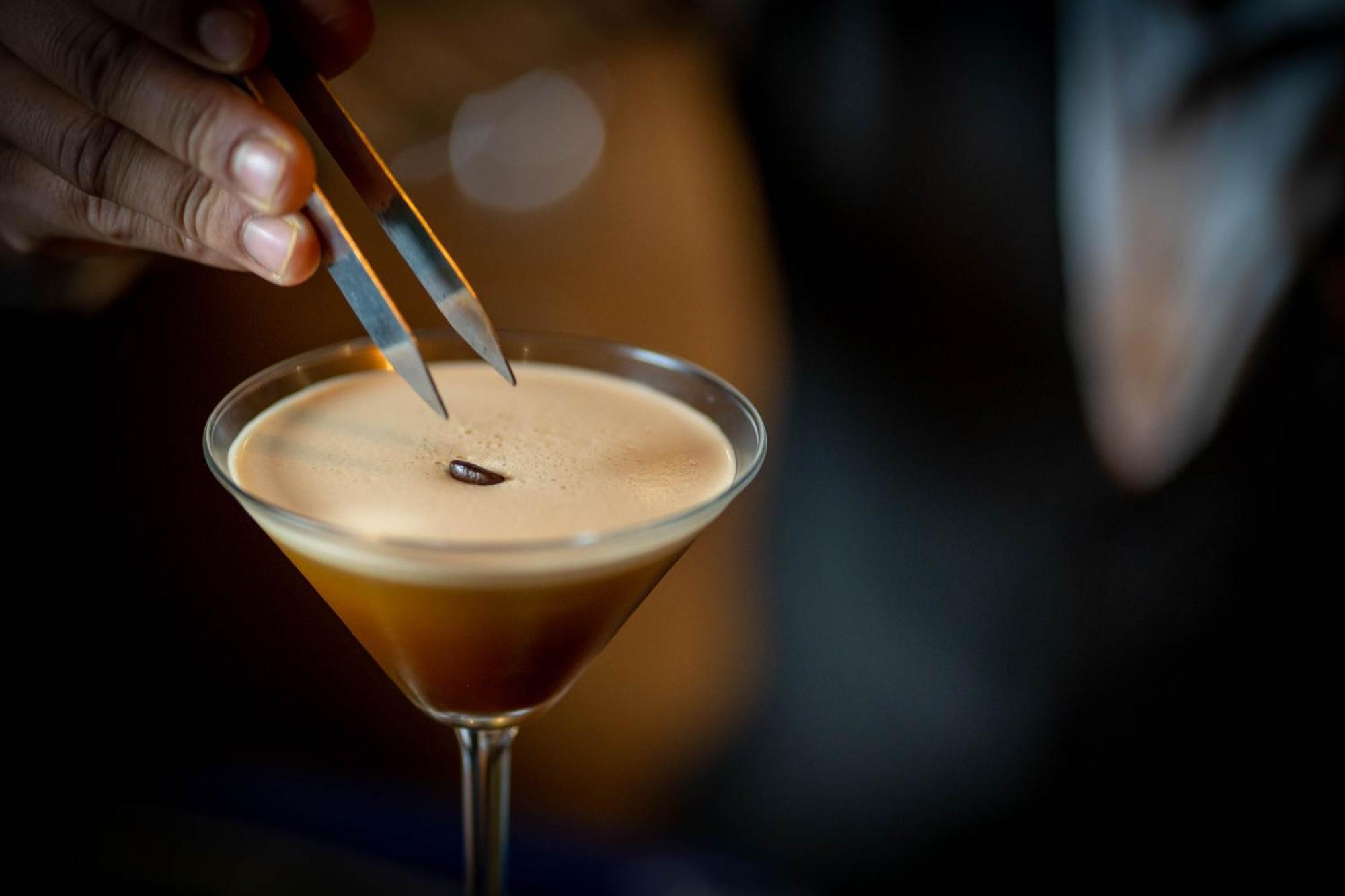 Bar Peepal Resort Ποκάρα Εξωτερικό φωτογραφία A chocolate martini