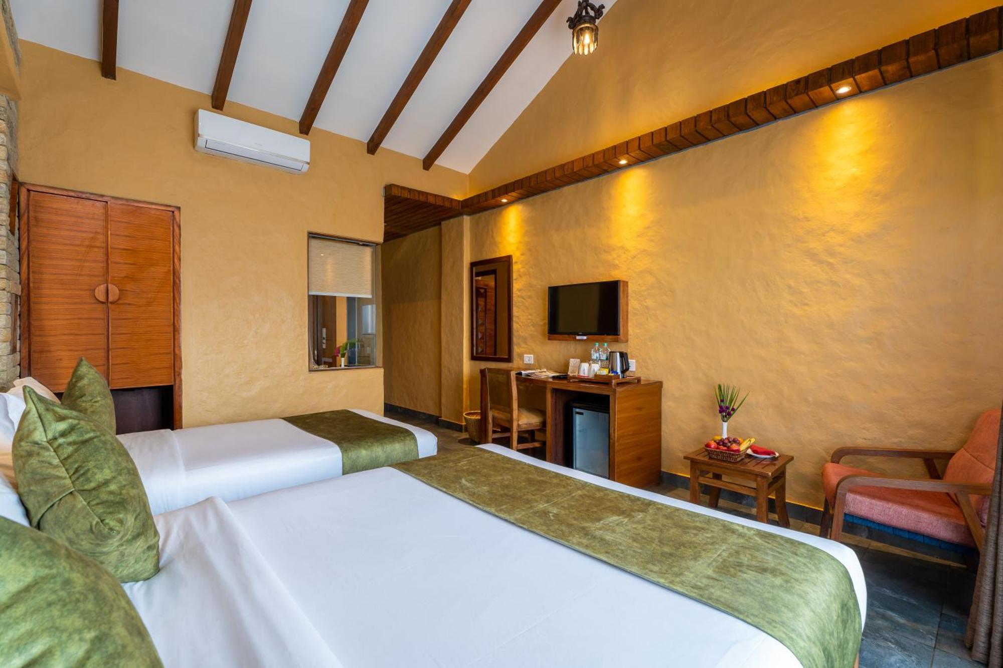 Bar Peepal Resort Ποκάρα Εξωτερικό φωτογραφία Deluxe Room